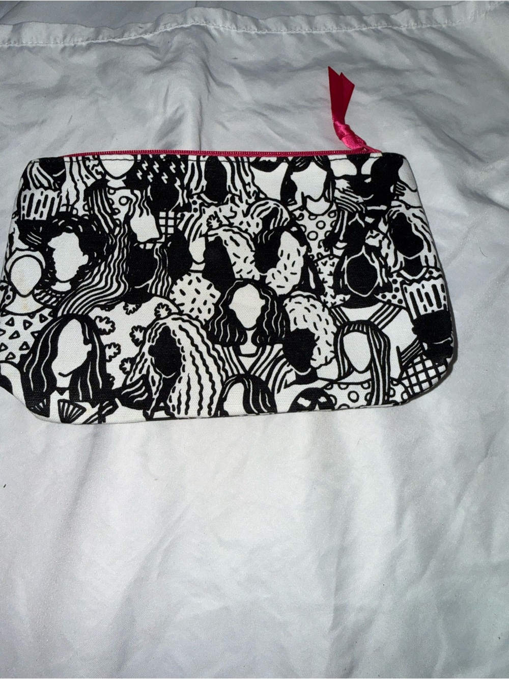 Ipsy makeup bag